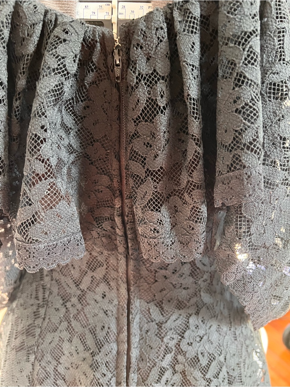 le chateau Black Lace Off-the-Shoulder fit-and-flare Cocktail Dress - Picture 7 of 9